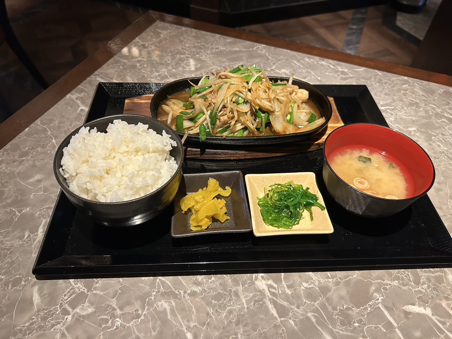 豚バラのスタミナ炒め